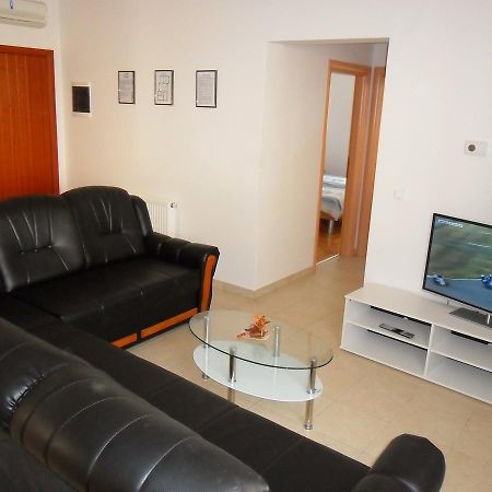 Vile Park Apartment Pula Luaran gambar