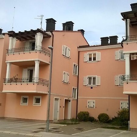 Vile Park Apartment Pula Luaran gambar