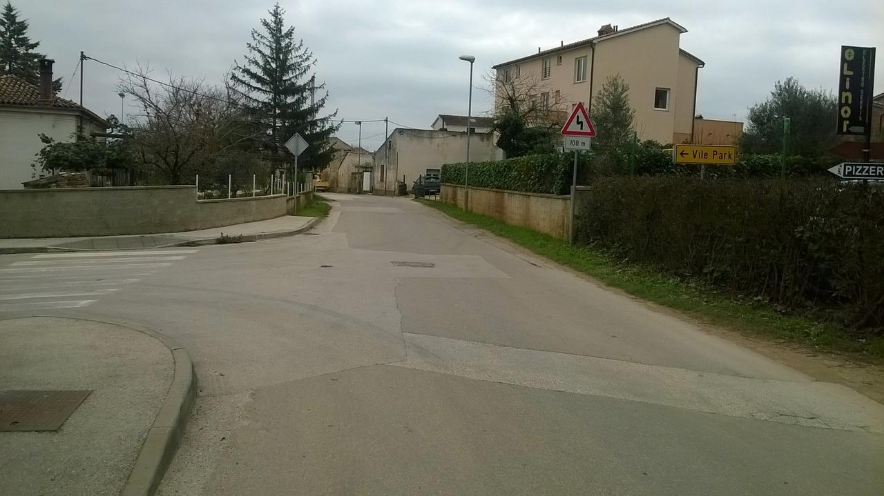 Vile Park Apartment Pula Luaran gambar