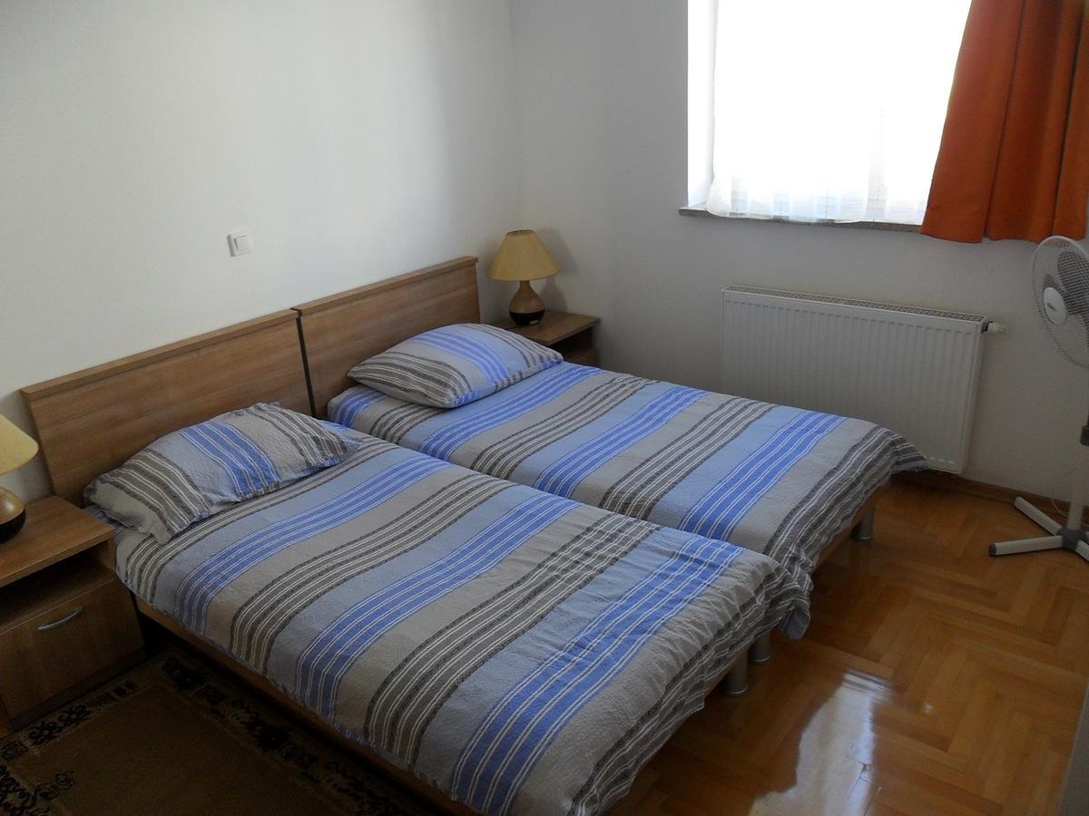 Vile Park Apartment Pula Luaran gambar
